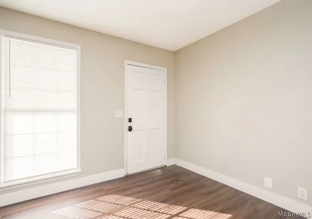 Photo 3 of Single family home for sale at 2005 W Dallas Ave, Selma, AL 36701 | MLS# 589505 | Listing updated on 2026-09-23