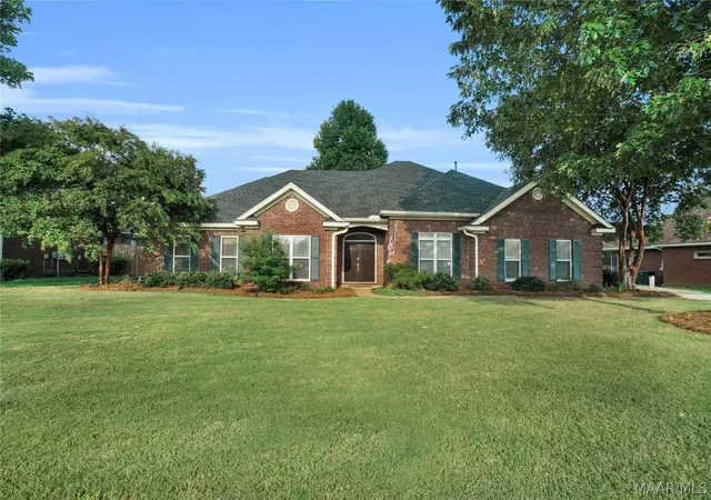 Photo 2 of Single family home for sale at 435 Holly Brk Dr, Montgomery, AL 36109 | MLS# 589139 | Listing updated on 2026-09-02