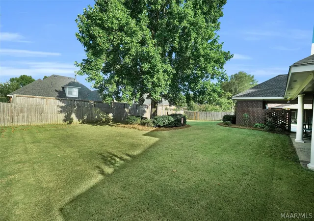 Photo 4 of Single family home for sale at 435 Holly Brk Dr, Montgomery, AL 36109 | MLS# 589139 | Listing updated on 2026-09-02