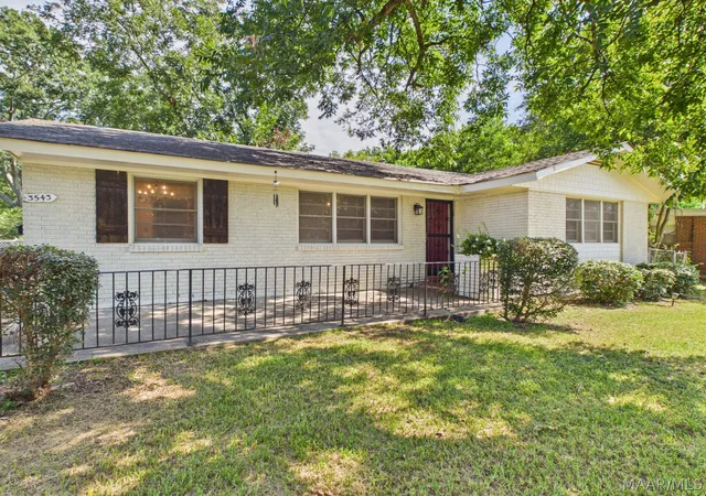 Photo 3 of Single family home for sale at 3543 Royal Crst Dr, Montgomery, AL 36109 | MLS# 589534 | Listing updated on 2026-09-10