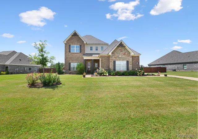 Photo 3 of Single family home for sale at 491 Midland Dr, Wetumpka, AL 36093 | MLS# 589595 | Listing updated on 2026-10-01