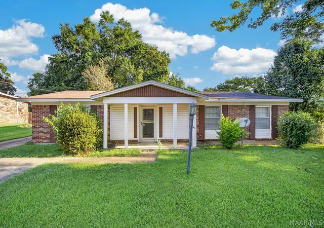 Photo 1 of Single family home for sale at 4351 Eastmont Dr, Montgomery, AL 36109 | MLS# 589511 | Listing updated on 2026-09-10