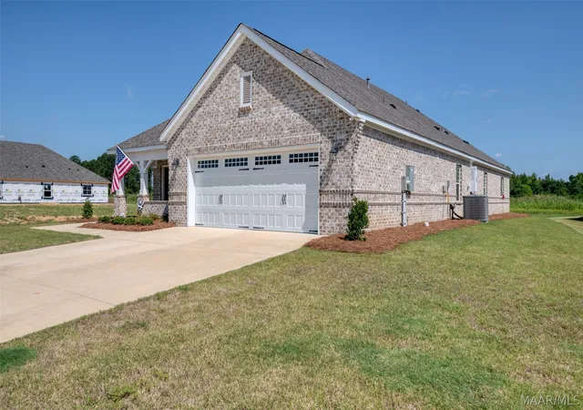 Photo 3 of Single family home for sale at 804 Edmund Ln, Pike Road, AL 36064 | MLS# 589604 | Listing updated on 2026-09-10