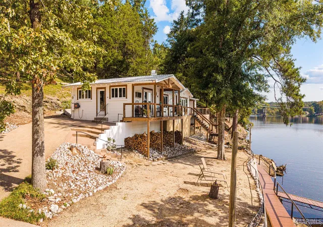 Photo 1 of Single family home for sale at 111 County Rd 823, Clanton, AL 35046 | MLS# 589597 | Listing updated on 2026-09-11