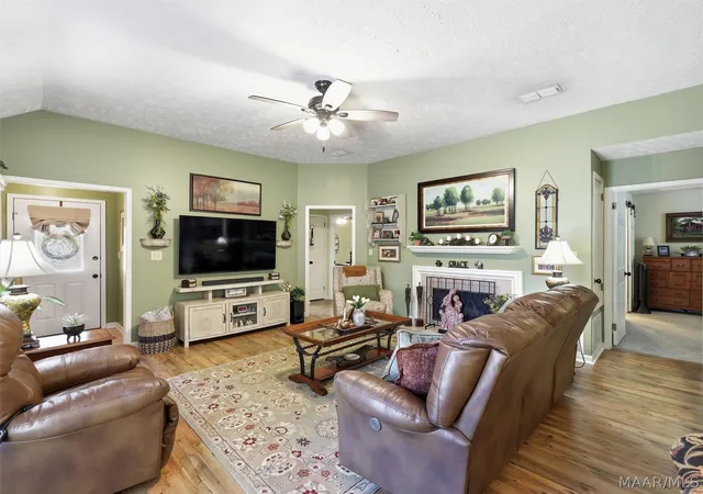 Photo 3 of Single family home for sale at 472 Caldwell Pl, Montgomery, AL 36109 | MLS# 589567 | Listing updated on 2026-09-25