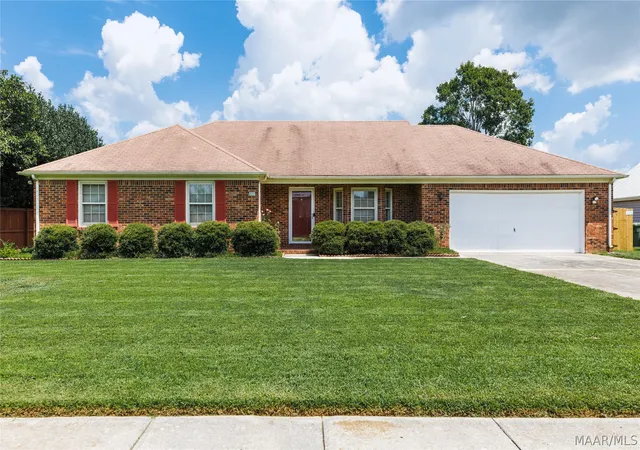 Photo 1 of Single family home for sale at 2111 Thames Ave, Huntsville, AL 35803 | MLS# 589621 | Listing updated on 2026-09-05