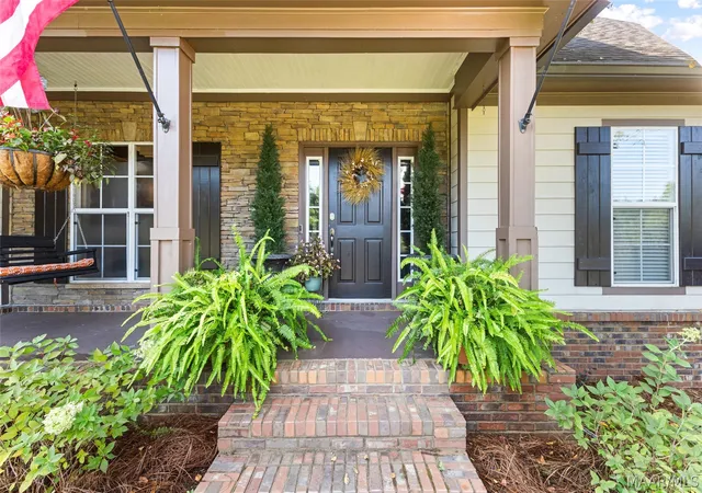Photo 3 of Single family home for sale at 187 Forest Cvs, Wetumpka, AL 36093 | MLS# 589609 | Listing updated on 2026-09-18