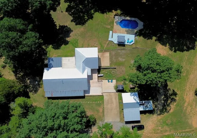 Photo 3 of Single family home for sale at 694 Becky Ln, Prattville, AL 36067 | MLS# 589644 | Listing updated on 2026-08-29