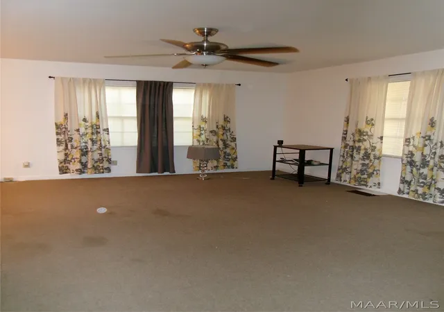 Photo 3 of Single family home for sale at 3 Pecan Cir, Selma, AL 36701 | MLS# 588996 | Listing updated on 2026-09-02