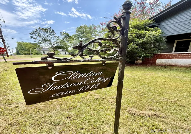 Photo 1 of Single family home for sale at 207 E Dekalb St, Marion, AL 36756 | MLS# 589682 | Listing updated on 2026-09-10
