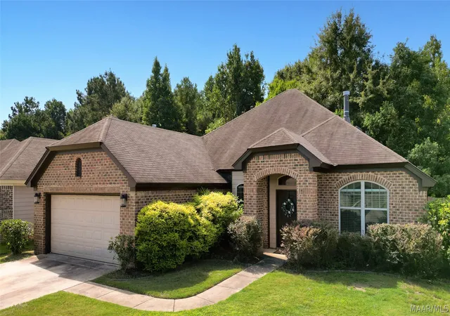 Photo 1 of Single family home for sale at 729 Charlemont Ln, Montgomery, AL 36117 | MLS# 589704 | Listing updated on 2026-09-10
