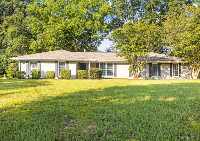 Photo 1 of Single family home for sale at 801 Carter Rd, Prattville, AL 36067 | MLS# 589728 | Listing updated on 2026-09-10