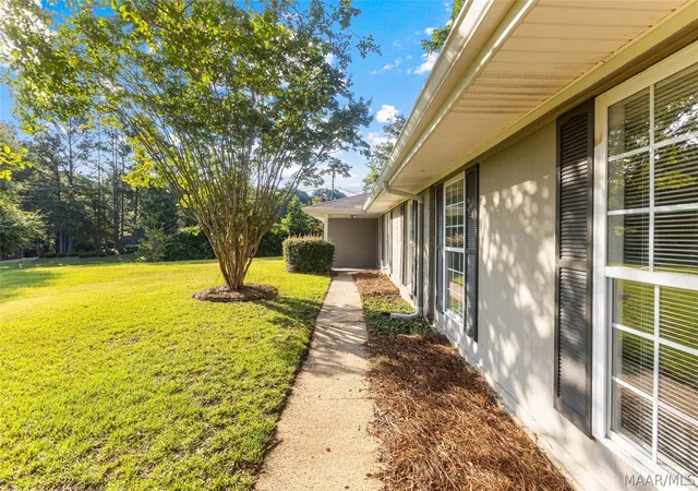 Photo 4 of Single family home for sale at 801 Carter Rd, Prattville, AL 36067 | MLS# 589728 | Listing updated on 2026-09-10