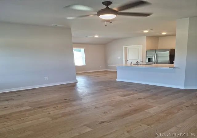Photo 2 of Single family home for sale at 42 Spanish Ct, Eclectic, AL 36024 | MLS# 589729 | Listing updated on 2026-10-01
