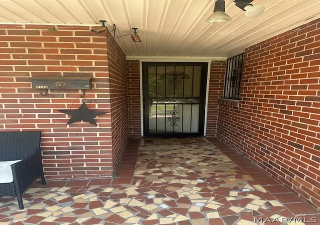 Photo 3 of Single family home for sale at 2140 Church St, Selma, AL 36701 | MLS# 589740 | Listing updated on 2026-10-06