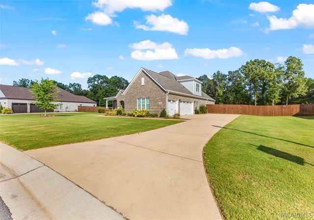 Photo 4 of Single family home for sale at 69 Alston Dr, Wetumpka, AL 36093 | MLS# 589767 | Listing updated on 2026-10-06