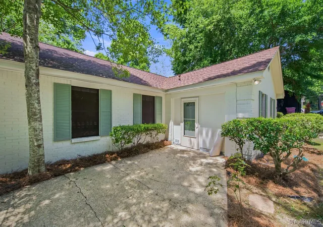 Photo 3 of Single family home for sale at 361 N Northington Rd, Prattville, AL 36067 | MLS# 589785 | Listing updated on 2026-09-18