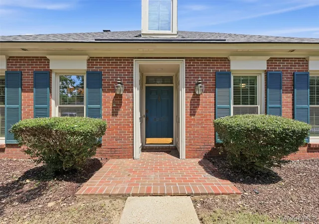 Photo 2 of Single family home for sale at 8207 Harrogate Hl, Montgomery, AL 36117 | MLS# 589771 | Listing updated on 2026-09-02