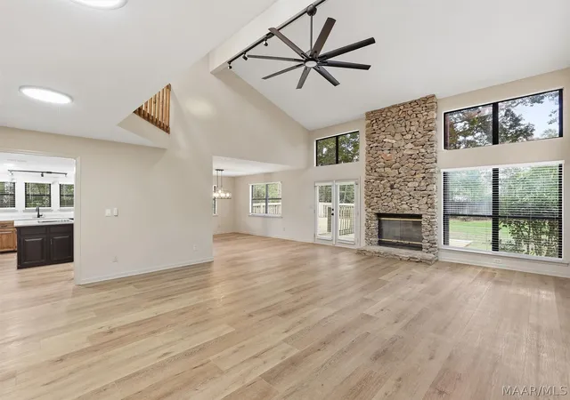 Photo 3 of Single family home for sale at 6572 Luxembourg Cir, Montgomery, AL 36117 | MLS# 589722 | Listing updated on 2026-09-02