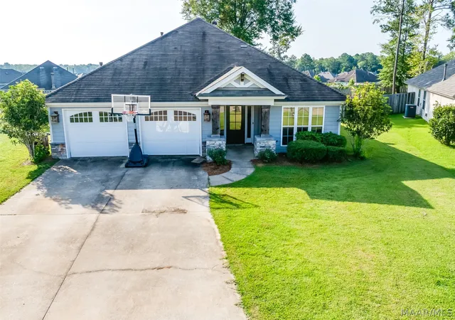Photo 3 of Single family home for sale at 9163 White Poplar Cir, Pike Road, AL 36064 | MLS# 589816 | Listing updated on 2026-09-10