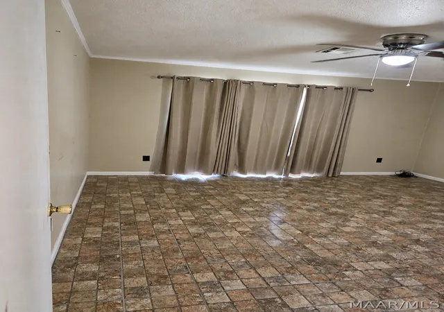 Photo 2 of Single family home for sale at 5414 W Shades Valley Dr, Montgomery, AL 36108 | MLS# 589827 | Listing updated on 2026-10-06