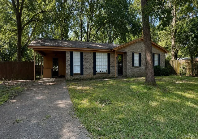 Photo 1 of Single family home for sale at 109 Christie Ln, Selma, AL 36701 | MLS# 589834 | Listing updated on 2026-09-02