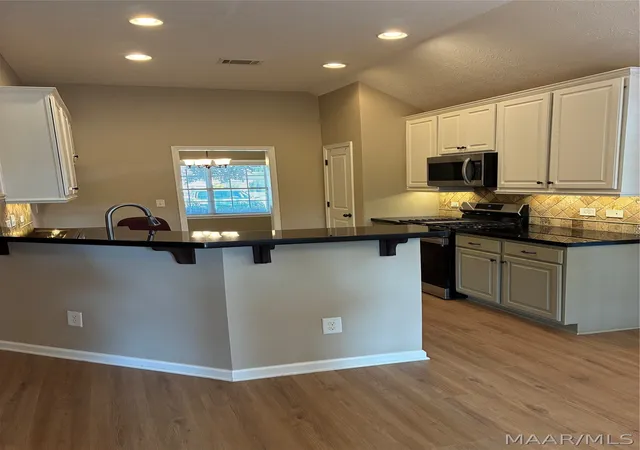 Photo 4 of Single family home for sale at 9776 Silver Bell Ct, Pike Road, AL 36064 | MLS# 589856 | Listing updated on 2026-09-28