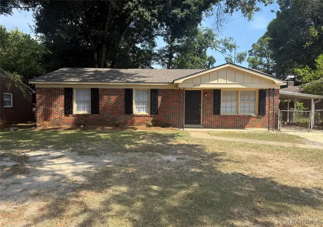 Photo 1 of Single family home for sale at 3259 Durham Dr, Montgomery, AL 36109 | MLS# 589847 | Listing updated on 2026-09-11