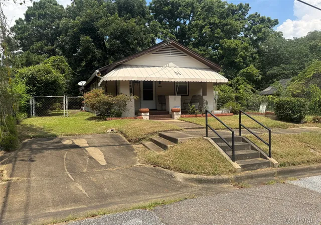 Photo 2 of Single family home for sale at 2038 Carlo St, Montgomery, AL 36108 | MLS# 589845 | Listing updated on 2026-09-11