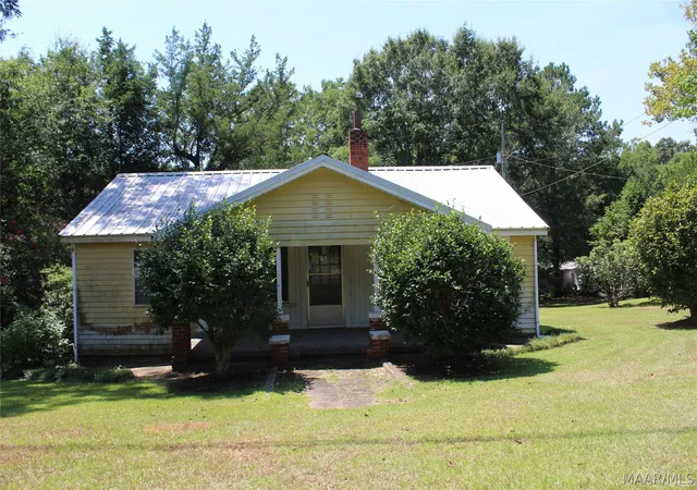 Photo 1 of Single family home for sale at 4507 Pineapple Hwy, Greenville, AL 36037 | MLS# 589781 | Listing updated on 2026-09-04