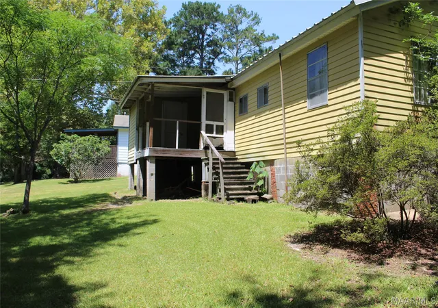 Photo 3 of Single family home for sale at 4507 Pineapple Hwy, Greenville, AL 36037 | MLS# 589781 | Listing updated on 2026-09-04