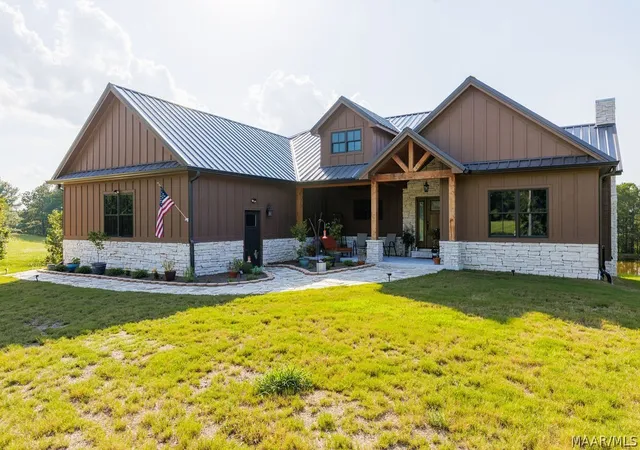 Photo 3 of Single family home for sale at 1393 County Road 7768, Troy, AL 36081 | MLS# 589883 | Listing updated on 2026-09-05