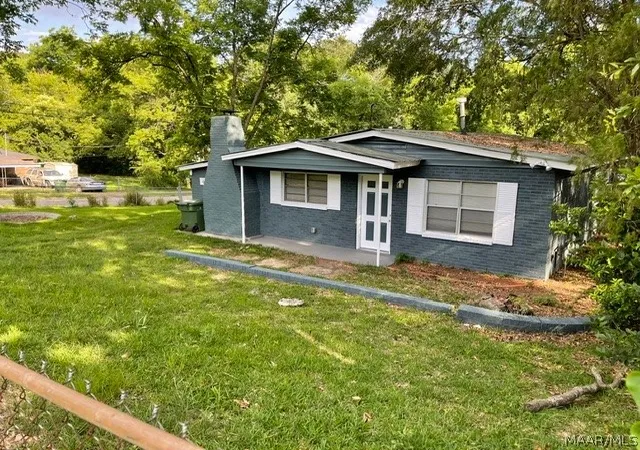 Photo 3 of Single family home for sale at 1636 Yarbrough St, Montgomery, AL 36110 | MLS# 589944 | Listing updated on 2026-09-10