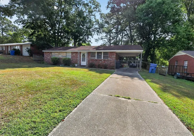 Photo 2 of Sale Pending at 512 Boxwood Rd, Prattville, AL 36067 | MLS# 589954 | Listing updated on 2026-09-11