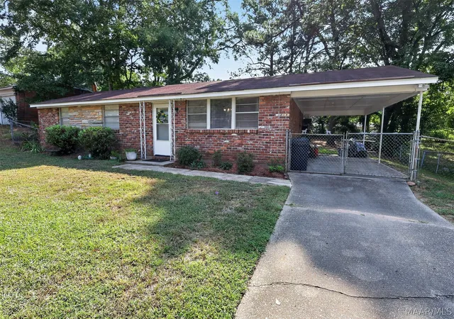 Photo 3 of Sale Pending at 512 Boxwood Rd, Prattville, AL 36067 | MLS# 589954 | Listing updated on 2026-09-11