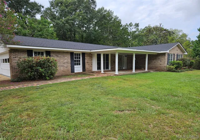 Photo 3 of Single family home for sale at 503 Claythorne Dr, Greenville, AL 36037 | MLS# 590013 | Listing updated on 2026-09-18