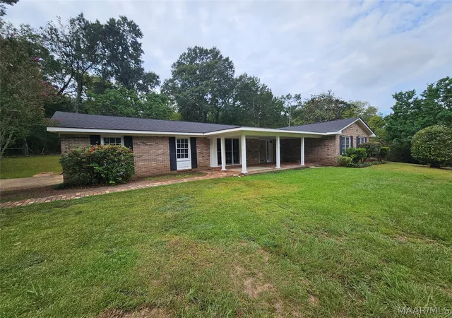 Photo 3 of Single family home for sale at 503 Claythorne Dr, Greenville, AL 36037 | MLS# 590013 | Listing updated on 2026-09-18