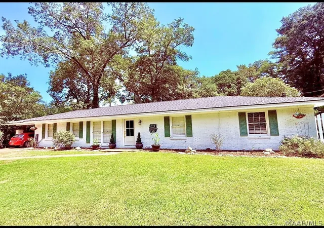 Photo 1 of Single family home for sale at 118 Cedar Dr, Prattville, AL 36066 | MLS# 590003 | Listing updated on 2026-09-17