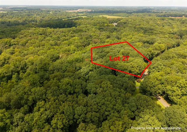 Photo 1 of Land for sale at 0 Cranbrook Dr, New Market, AL 35761 | MLS# 590004 | Listing updated on 2026-08-31