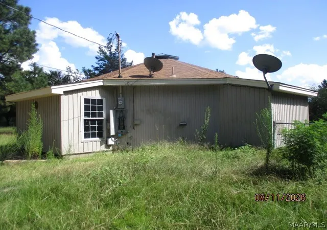 Photo 2 of Sale Pending at 1817 Alpine Dr, Deatsville, AL 36022 | MLS# 590055 | Listing updated on 2026-09-18