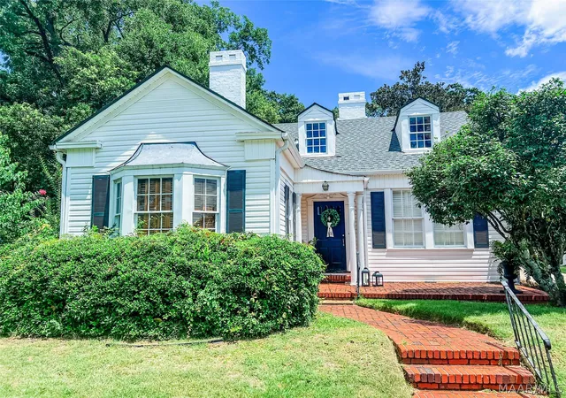 Photo 2 of Single family home for sale at 404 South St, Greenville, AL 36037 | MLS# 590019 | Listing updated on 2026-09-04