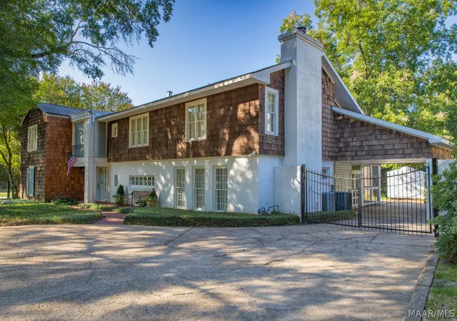 Photo 4 of Single family home for sale at 2160 Allendale Rd, Montgomery, AL 36111 | MLS# 589685 | Listing updated on 2026-09-10