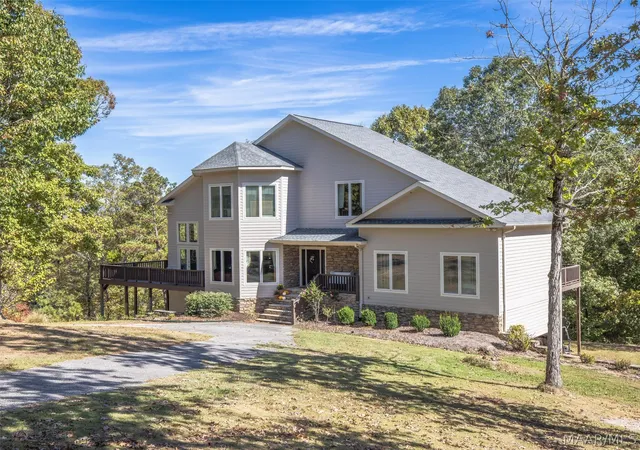Photo 2 of Single family home for sale at 428 Windy Wood, Alexander City, AL 35010 | MLS# 590087 | Listing updated on 2026-09-05