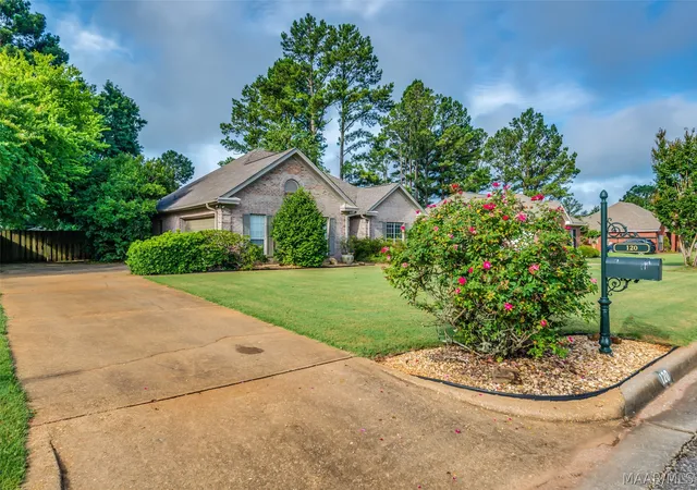 Photo 2 of Sale Pending at 120 Grv Park Loop, Wetumpka, AL 36093 | MLS# 590090 | Listing updated on 2026-09-24