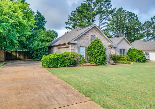 Photo 3 of Sale Pending at 120 Grv Park Loop, Wetumpka, AL 36093 | MLS# 590090 | Listing updated on 2026-09-24
