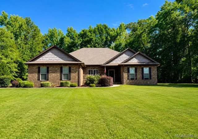 Photo 1 of Single family home for sale at 149 Weoka Ridge Dr, Wetumpka, AL 36092 | MLS# 590089 | Listing updated on 2026-09-10