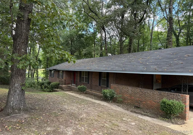 Photo 2 of Single family home for sale at 6420 Rives Rd, Elmore, AL 36025 | MLS# 590076 | Listing updated on 2026-09-15