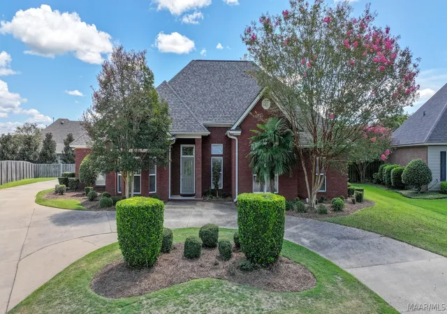 Photo 1 of Single family home for sale at 1025 Ivybridge Ct, Pike Road, AL 36064 | MLS# 589913 | Listing updated on 2026-09-05