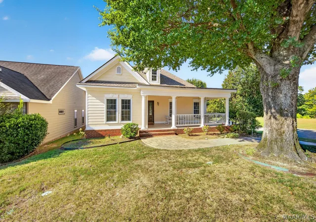 Photo 2 of Single family home for sale at 1202 Sadie Cir, Prattville, AL 36066 | MLS# 589290 | Listing updated on 2026-10-07