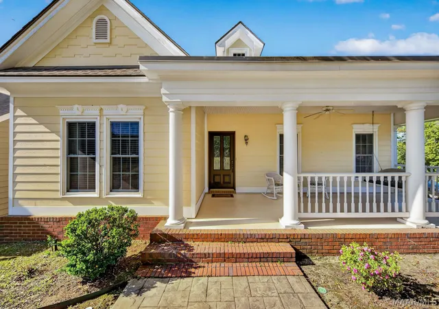 Photo 3 of Single family home for sale at 1202 Sadie Cir, Prattville, AL 36066 | MLS# 589290 | Listing updated on 2026-10-07